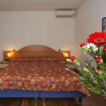아파트호텔 Giada Palace - 2*