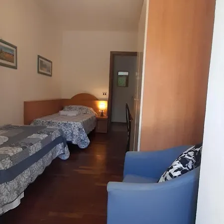 Giada Palace - 2* 루카